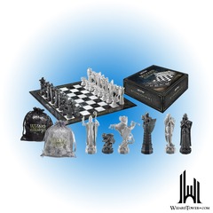 HARRY POTTER WIZARDS CHESS SET